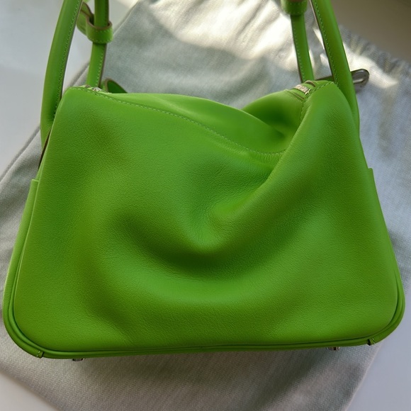 Hermes Lindy 26 in granny apple swift - Picture 3 of 8